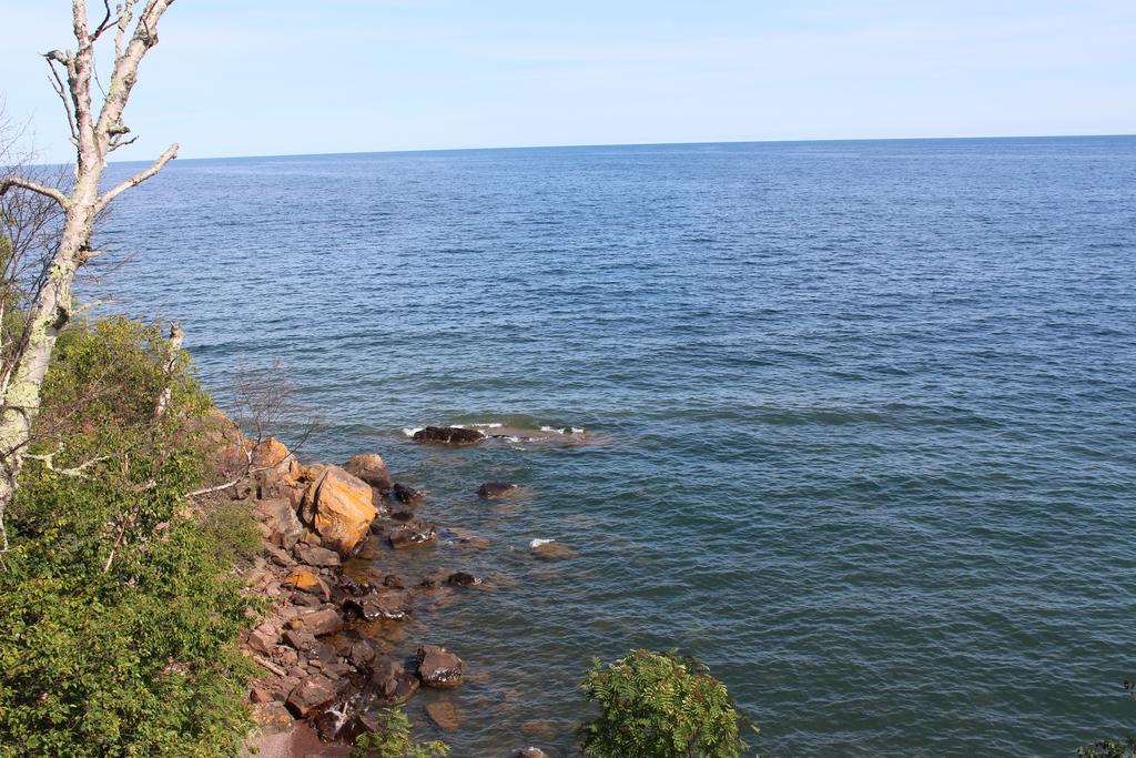 Cliff Dweller On Lake Superior Tofte Szoba fotó