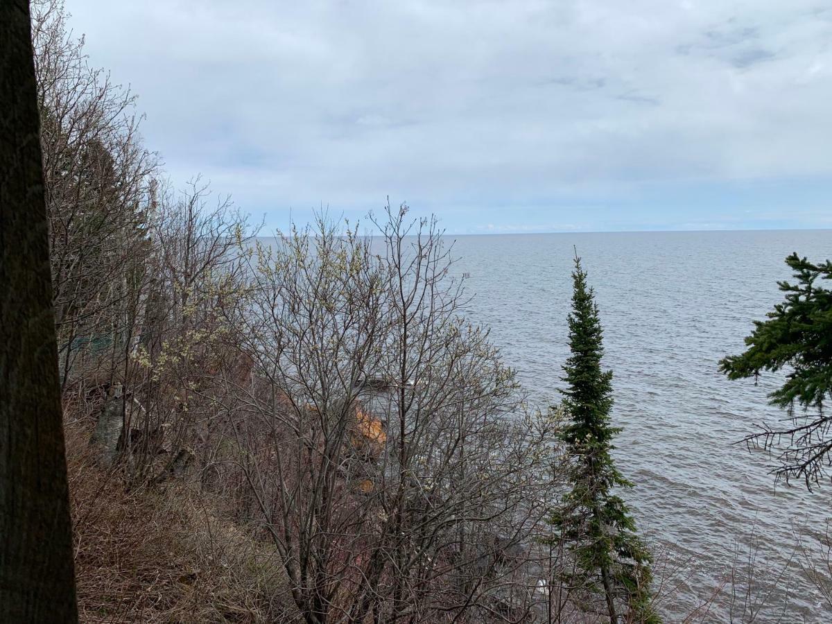 Cliff Dweller On Lake Superior Tofte Kültér fotó
